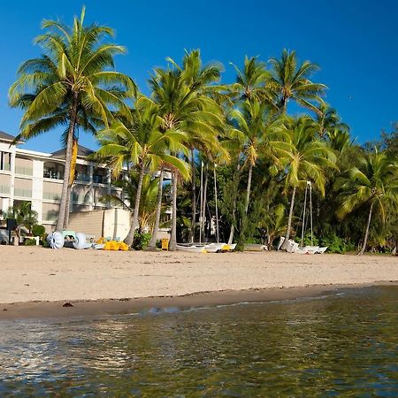 Island Views Beachfront Apartments 팜코브 외부 사진