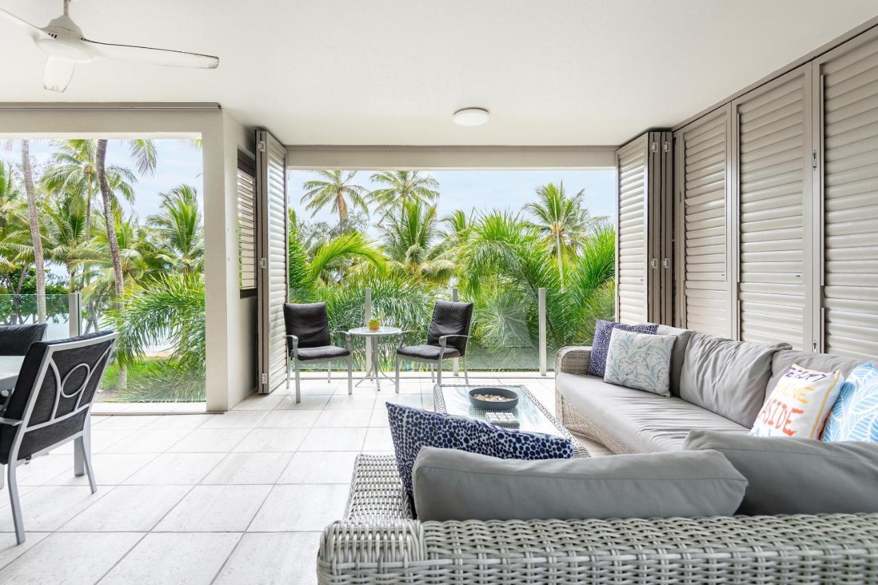 Island Views Beachfront Apartments 팜코브 외부 사진