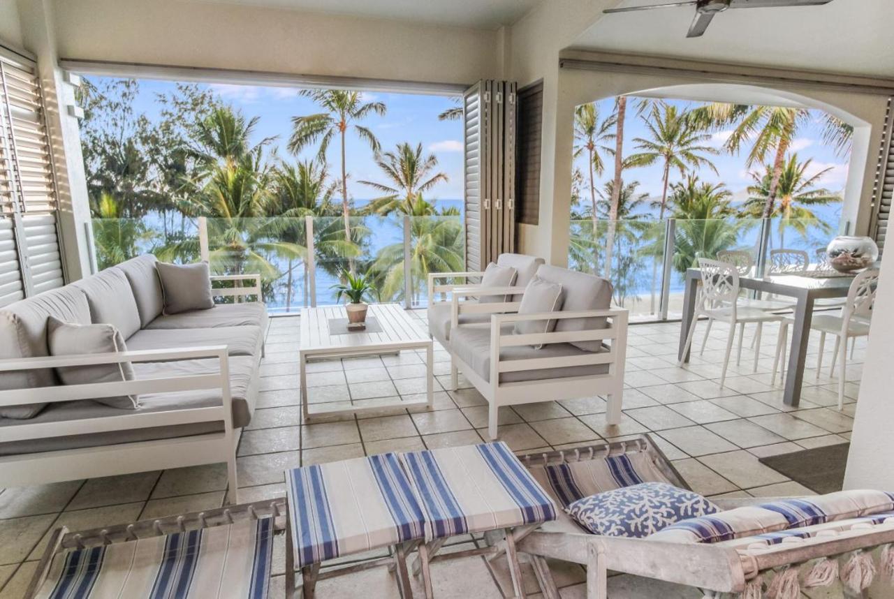 Island Views Beachfront Apartments 팜코브 외부 사진