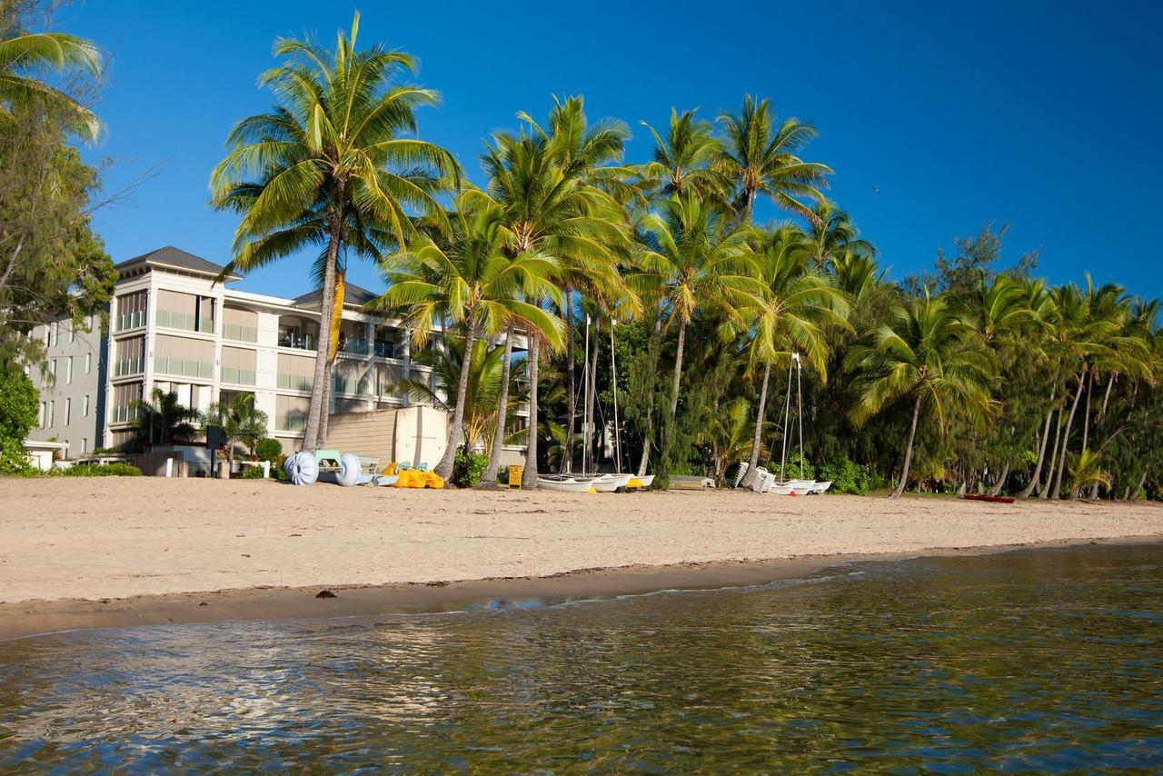 Island Views Beachfront Apartments 팜코브 외부 사진